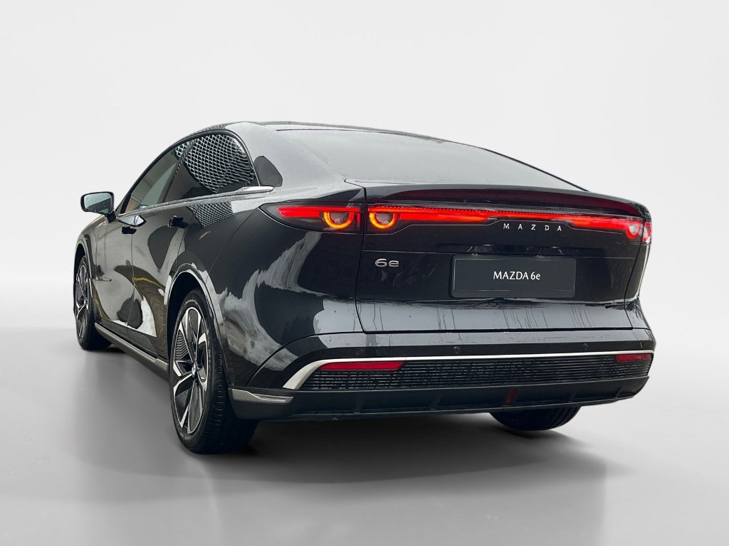 Mazda 6e